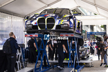 2024-06-06 - 46 MARTIN Maxime (bel), ROSSI Valentino (ita), AL HARTHY Ahmad (omn), Team WRT, BMW M4 GT3 #46, LM GT3 #44, FIA WEC, ambiance during the Scrutineering of the 2024 24 Hours of Le Mans, 4th round of the 2024 FIA World Endurance Championship, on the Place de la République, from June 7 to 8, 2024 in Le Mans, France - 24 HEURES DU MANS 2024 - SCRUTINEERING - ENDURANCE - MOTORS