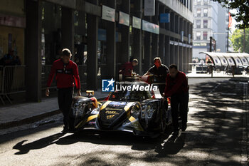 2024-06-06 - 24 SCHERER Fabio (swi), HEINEMEIER HANSSON David (dnk), SIMPSON Kyffin (usa), Nielsen Racing, Oreca 07 - Gibson #24, LMP2, ambiance during the Scrutineering of the 2024 24 Hours of Le Mans, 4th round of the 2024 FIA World Endurance Championship, on the Place de la République, from June 7 to 8, 2024 in Le Mans, France - 24 HEURES DU MANS 2024 - SCRUTINEERING - ENDURANCE - MOTORS