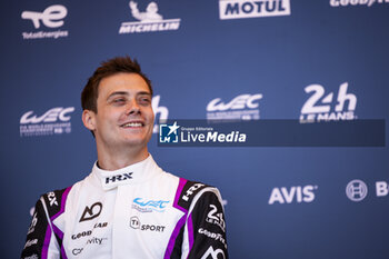 2024-06-06 - DELETRAZ Louis (swi), AO by TF, Oreca 07 - Gibson #14, LMP2 PRO/AM, portrait during the Scrutineering of the 2024 24 Hours of Le Mans, 4th round of the 2024 FIA World Endurance Championship, on the Place de la République, from June 7 to 8, 2024 in Le Mans, France - 24 HEURES DU MANS 2024 - SCRUTINEERING - ENDURANCE - MOTORS