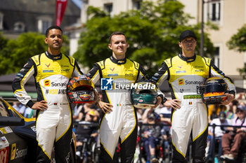 2024-06-06 - 81 EASTWOOD Charlie (irl), ANDRADE Rui (ang), VAN ROMPUY Tom (bel), TF Sport, Corvette Z06 GT3.R #81, LM GT3, FIA WEC, portrait during the Scrutineering of the 2024 24 Hours of Le Mans, 4th round of the 2024 FIA World Endurance Championship, on the Place de la République, from June 7 to 8, 2024 in Le Mans, France - 24 HEURES DU MANS 2024 - SCRUTINEERING - ENDURANCE - MOTORS