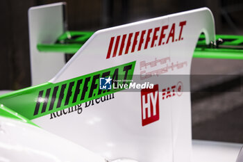 2024-06-08 - 99 TINCKNELL Harry (gbr), JANI Neel (swi), ANDLAUER Julien (fra), Proton Competition, Porsche 963 #99, Hypercar, FIA WEC, ambiance during the Scrutineering of the 2024 24 Hours of Le Mans, 4th round of the 2024 FIA World Endurance Championship, on the Place de la République, from June 7 to 8, 2024 in Le Mans, France - 24 HEURES DU MANS 2024 - SCRUTINEERING - ENDURANCE - MOTORS