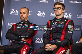 2024-06-08 - CAMPBELL Matt (aus), Porsche Penske Motorsport, Porsche 963 #05, Hypercar, FIA WEC, portrait during the Scrutineering of the 2024 24 Hours of Le Mans, 4th round of the 2024 FIA World Endurance Championship, on the Place de la République, from June 7 to 8, 2024 in Le Mans, France - 24 HEURES DU MANS 2024 - SCRUTINEERING - ENDURANCE - MOTORS