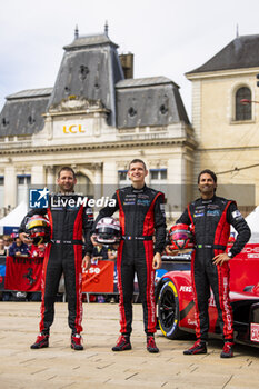 2024-06-08 - 04 JAMINET Mathieu (fra), NASR Felipe (bra), TANDY Nick (gbr), Porsche Penske Motorsport, Porsche 963 #04, Hypercar, portrait during the Scrutineering of the 2024 24 Hours of Le Mans, 4th round of the 2024 FIA World Endurance Championship, on the Place de la République, from June 7 to 8, 2024 in Le Mans, France - 24 HEURES DU MANS 2024 - SCRUTINEERING - ENDURANCE - MOTORS