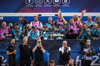 2024-06-08 - Photographers during the Scrutineering of the 2024 24 Hours of Le Mans, 4th round of the 2024 FIA World Endurance Championship, on the Place de la République, from June 7 to 8, 2024 in Le Mans, France - 24 HEURES DU MANS 2024 - SCRUTINEERING - ENDURANCE - MOTORS