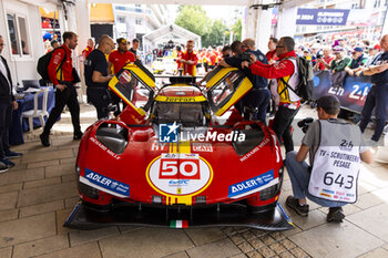 2024-06-08 - 50 FUOCO Antonio (ita), MOLINA Miguel (spa), NIELSEN Nicklas (dnk), Ferrari AF Corse, Ferrari 499P #50, Hypercar, FIA WEC, ambiance during the Scrutineering of the 2024 24 Hours of Le Mans, 4th round of the 2024 FIA World Endurance Championship, on the Place de la République, from June 7 to 8, 2024 in Le Mans, France - 24 HEURES DU MANS 2024 - SCRUTINEERING - ENDURANCE - MOTORS