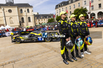 2024-06-08 - 09 RIED Jonas (ger), CAPIETTO Maceo (fra), VISCAAL Bent (nld), Proton Competition, Oreca 07 - Gibson #09, LMP2, portrait during the Scrutineering of the 2024 24 Hours of Le Mans, 4th round of the 2024 FIA World Endurance Championship, on the Place de la République, from June 7 to 8, 2024 in Le Mans, France - 24 HEURES DU MANS 2024 - SCRUTINEERING - ENDURANCE - MOTORS