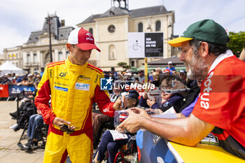 2024-06-08 - KUBICA Robert (pol), AF Corse, Ferrari 499P #83, Hypercar, FIA WEC, portrait during the Scrutineering of the 2024 24 Hours of Le Mans, 4th round of the 2024 FIA World Endurance Championship, on the Place de la République, from June 7 to 8, 2024 in Le Mans, France - 24 HEURES DU MANS 2024 - SCRUTINEERING - ENDURANCE - MOTORS