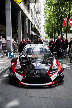 2024-06-08 - 78 VAN DER LINDE Kelvin (zaf), BOGUSLAVSKIY Timur, ROBIN Arnold (fra), Akkodis ASP Team, Lexus RC F GT3 #78, LM GT3, FIA WEC, atmosphere during the Scrutineering of the 2024 24 Hours of Le Mans, 4th round of the 2024 FIA World Endurance Championship, on the Place de la République, from June 7 to 8, 2024 in Le Mans, France - 24 HEURES DU MANS 2024 - SCRUTINEERING - ENDURANCE - MOTORS