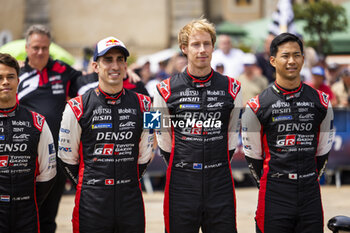 2024-06-08 - 08 BUEMI Sébastien (swi), HARTLEY Brendon (nzl), HIRAKAWA Ryo (jpn), Toyota Gazoo Racing, Toyota GR010 - Hybrid #08, Hypercar, FIA WEC, portrait during the Scrutineering of the 2024 24 Hours of Le Mans, 4th round of the 2024 FIA World Endurance Championship, on the Place de la République, from June 7 to 8, 2024 in Le Mans, France - 24 HEURES DU MANS 2024 - SCRUTINEERING - ENDURANCE - MOTORS