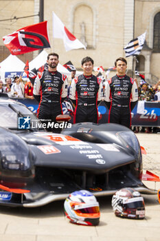 2024-06-08 - 07 LOPEZ José María (arg), KOBAYASHI Kamui (jpn), DE VRIES Nyck (nld), Toyota Gazoo Racing, Toyota GR010 - Hybrid #07, Hypercar, FIA WEC, portrait during the Scrutineering of the 2024 24 Hours of Le Mans, 4th round of the 2024 FIA World Endurance Championship, on the Place de la République, from June 7 to 8, 2024 in Le Mans, France - 24 HEURES DU MANS 2024 - SCRUTINEERING - ENDURANCE - MOTORS