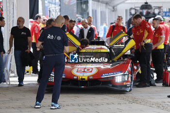 2024-06-08 - 50 FUOCO Antonio (ita), MOLINA Miguel (spa), NIELSEN Nicklas (dnk), Ferrari AF Corse, Ferrari 499P #50, Hypercar, FIA WEC, ambiance during the Scrutineering of the 2024 24 Hours of Le Mans, 4th round of the 2024 FIA World Endurance Championship, on the Place de la République, from June 7 to 8, 2024 in Le Mans, France - 24 HEURES DU MANS 2024 - SCRUTINEERING - ENDURANCE - MOTORS