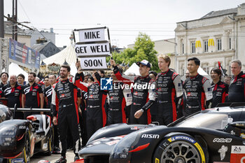 2024-06-08 - 07 LOPEZ José María (arg), KOBAYASHI Kamui (jpn), DE VRIES Nyck (nld), Toyota Gazoo Racing, Toyota GR010 - Hybrid #07, Hypercar, FIA WEC, action 08 BUEMI Sébastien (swi), HARTLEY Brendon (nzl), HIRAKAWA Ryo (jpn), Toyota Gazoo Racing, Toyota GR010 - Hybrid #08, Hypercar, FIA WEC, ambiance during the Scrutineering of the 2024 24 Hours of Le Mans, 4th round of the 2024 FIA World Endurance Championship, on the Place de la République, from June 7 to 8, 2024 in Le Mans, France - 24 HEURES DU MANS 2024 - SCRUTINEERING - ENDURANCE - MOTORS