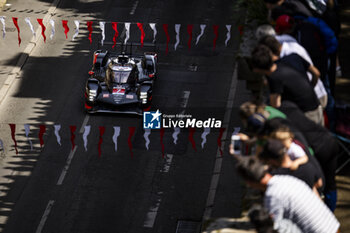 2024-06-08 - 07 LOPEZ José María (arg), KOBAYASHI Kamui (jpn), DE VRIES Nyck (nld), Toyota Gazoo Racing, Toyota GR010 - Hybrid #07, Hypercar, FIA WEC, action during the City Centre Procession of the 2024 24 Hours of Le Mans, 4th round of the 2024 FIA World Endurance Championship, on June 8, 2024 in Le Mans, France - 24 HEURES DU MANS 2024 - CITY CENTRE PROCESSION - ENDURANCE - MOTORS