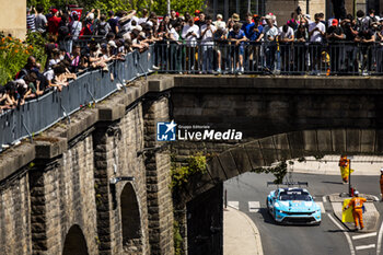 2024-06-08 - 77 BARKER Ben (gbr), HARDWICK Ryan (usa), ROBICHON Zacharie (can), Proton Competition, Ford Mustang GT3 #77, LM GT3, FIA WEC, action during the City Centre Procession of the 2024 24 Hours of Le Mans, 4th round of the 2024 FIA World Endurance Championship, on June 8, 2024 in Le Mans, France - 24 HEURES DU MANS 2024 - CITY CENTRE PROCESSION - ENDURANCE - MOTORS