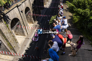 2024-06-08 - 85 BOVY Sarah (bel), FREY Rahel (swi), GATTING Michelle (dnk), Iron Dames, Lamborghini Huracan GT3 Evo2 #85, LM GT3, FIA WEC, action during the City Centre Procession of the 2024 24 Hours of Le Mans, 4th round of the 2024 FIA World Endurance Championship, on June 8, 2024 in Le Mans, France - 24 HEURES DU MANS 2024 - CITY CENTRE PROCESSION - ENDURANCE - MOTORS