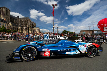 2024-06-08 - 36 VAXIVIERE Matthieu (fra), SCHUMACHER Mick (ger), LAPIERRE Nicolas (fra), Alpine Endurance Team, Alpine A424 #36, Hypercar, FIA WEC, action during the City Centre Procession of the 2024 24 Hours of Le Mans, 4th round of the 2024 FIA World Endurance Championship, on June 8, 2024 in Le Mans, France - 24 HEURES DU MANS 2024 - CITY CENTRE PROCESSION - ENDURANCE - MOTORS