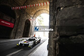 2024-06-08 - 94 VANDOORNE Stoffel (bel), DUVAL Loïc (fra), DI RESTA Paul (gbr), Peugeot TotalEnergies, Peugeot 9x8 #94, Hypercar, FIA WEC, action during the City Centre Procession of the 2024 24 Hours of Le Mans, 4th round of the 2024 FIA World Endurance Championship, on June 8, 2024 in Le Mans, France - 24 HEURES DU MANS 2024 - CITY CENTRE PROCESSION - ENDURANCE - MOTORS