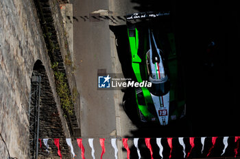 2024-06-08 - 19 GROSJEAN Romain (fra), CALDARELLI Andrea (ita), CAIROLI Matteo (ita), Lamborghini Iron Lynx, Lamborghini SC63 #19, Hypercar, action during the City Centre Procession of the 2024 24 Hours of Le Mans, 4th round of the 2024 FIA World Endurance Championship, on June 8, 2024 in Le Mans, France - 24 HEURES DU MANS 2024 - CITY CENTRE PROCESSION - ENDURANCE - MOTORS