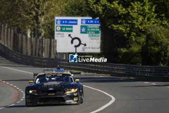 2024-06-09 - 88 OLSEN Dennis (dnk), PEDERSEN Mikkel (dnk), RODA Giorgio (ita), Proton Competition, Ford Mustang GT3 #88, LM GT3, FIA WEC, action during the Free Practice 1 - Test Day of the 2024 24 Hours of Le Mans, 4th round of the 2024 FIA World Endurance Championship, on the Circuit des 24 Heures du Mans, on June 9, 2024 in Le Mans, France - 24 HEURES DU MANS 2024 - FREE PRACTICE 1 - TEST DAY - ENDURANCE - MOTORS