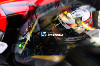2024-06-09 - CAMERON Dane, portrait during the Free Practice 1 - Test Day of the 2024 24 Hours of Le Mans, 4th round of the 2024 FIA World Endurance Championship, on the Circuit des 24 Heures du Mans, on June 9, 2024 in Le Mans, France - 24 HEURES DU MANS 2024 - FREE PRACTICE 1 - TEST DAY - ENDURANCE - MOTORS