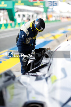 2024-06-09 - michelin engineer, portrait during the Free Practice 1 - Test Day of the 2024 24 Hours of Le Mans, 4th round of the 2024 FIA World Endurance Championship, on the Circuit des 24 Heures du Mans, on June 9, 2024 in Le Mans, France - 24 HEURES DU MANS 2024 - FREE PRACTICE 1 - TEST DAY - ENDURANCE - MOTORS