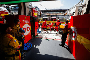 2024-06-09 - 50 FUOCO Antonio (ita), MOLINA Miguel (spa), NIELSEN Nicklas (dnk), Ferrari AF Corse, Ferrari 499P #50, Hypercar, FIA WEC, pitstop, arrêt aux stands, during the Free Practice 1 - Test Day of the 2024 24 Hours of Le Mans, 4th round of the 2024 FIA World Endurance Championship, on the Circuit des 24 Heures du Mans, on June 9, 2024 in Le Mans, France - 24 HEURES DU MANS 2024 - FREE PRACTICE 1 - TEST DAY - ENDURANCE - MOTORS