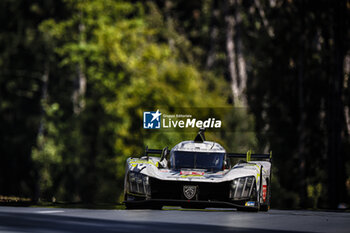 2024-06-09 - 93 VERGNE Jean-Eric (fra), JENSEN Mikkel (dnk), MULLER Nico (swi), Peugeot TotalEnergies, Peugeot 9x8 #93, Hypercar, FIA WEC, action during the Free Practice 1 - Test Day of the 2024 24 Hours of Le Mans, 4th round of the 2024 FIA World Endurance Championship, on the Circuit des 24 Heures du Mans, on June 9, 2024 in Le Mans, France - 24 HEURES DU MANS 2024 - FREE PRACTICE 1 - TEST DAY - ENDURANCE - MOTORS