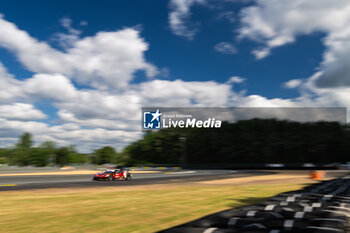 2024-06-09 - 66 PETROBELLI Giacomo (ita), TEN VOORDE Larry (nld), YOLUC Salih (tur), JMW Motorsport, Ferrari 296 LMGT3 #66, LM GT3, action during the Free Practice 1 - Test Day of the 2024 24 Hours of Le Mans, 4th round of the 2024 FIA World Endurance Championship, on the Circuit des 24 Heures du Mans, on June 9, 2024 in Le Mans, France - 24 HEURES DU MANS 2024 - FREE PRACTICE 1 - TEST DAY - ENDURANCE - MOTORS