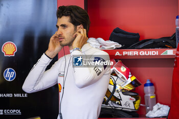 2024-06-09 - GIOVINAZZI Antonio (ita), Ferrari AF Corse, Ferrari 499P #51, Hypercar, FIA WEC, portrait during the Free Practice 2 - Test Day of the 2024 24 Hours of Le Mans, 4th round of the 2024 FIA World Endurance Championship, on the Circuit des 24 Heures du Mans, on June 9, 2024 in Le Mans, France - 24 HEURES DU MANS 2024 - FREE PRACTICE 2 - TEST DAY - ENDURANCE - MOTORS