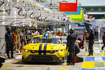 2024-06-09 - 44 HARTSHORNE John (gbr), TUCK Ben (ger), MIES Christopher (ger), Proton Competition, Ford Mustang LMGT3, LMGT3, action during the Free Practice 2 - Test Day of the 2024 24 Hours of Le Mans, 4th round of the 2024 FIA World Endurance Championship, on the Circuit des 24 Heures du Mans, on June 9, 2024 in Le Mans, France - 24 HEURES DU MANS 2024 - FREE PRACTICE 2 - TEST DAY - ENDURANCE - MOTORS