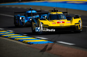 2024-06-09 - 03 BOURDAIS Sébastien (fra), VAN DER ZANDE Renger (ned), DIXON Scott (nzl), Cadillac Racing, Cadillac V-Series.R #03, Hypercar, action during the Free Practice 2 - Test Day of the 2024 24 Hours of Le Mans, 4th round of the 2024 FIA World Endurance Championship, on the Circuit des 24 Heures du Mans, on June 9, 2024 in Le Mans, France - 24 HEURES DU MANS 2024 - FREE PRACTICE 2 - TEST DAY - ENDURANCE - MOTORS
