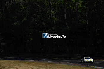 2024-06-09 - 92 MALYKHIN Aliaksandr (kna), STURM Joel (ger), BACHLER Klaus (aut), Manthey Purerxcing, Porsche 911 GT3 R #91, LM GT3, FIA WEC, action during the Free Practice 2 - Test Day of the 2024 24 Hours of Le Mans, 4th round of the 2024 FIA World Endurance Championship, on the Circuit des 24 Heures du Mans, on June 9, 2024 in Le Mans, France - 24 HEURES DU MANS 2024 - FREE PRACTICE 2 - TEST DAY - ENDURANCE - MOTORS