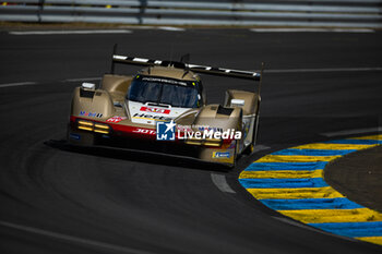 2024-06-09 - 38 RASMUSSEN Oliver (dnk), HANSON Philip (gbr), BUTTON Jenson (gbr), Hertz Team Jota, Porsche 963 #38, Hypercar, FIA WEC, action during the Free Practice 2 - Test Day of the 2024 24 Hours of Le Mans, 4th round of the 2024 FIA World Endurance Championship, on the Circuit des 24 Heures du Mans, on June 9, 2024 in Le Mans, France - 24 HEURES DU MANS 2024 - FREE PRACTICE 2 - TEST DAY - ENDURANCE - MOTORS