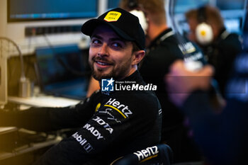 2024-06-09 - STEVENS Will (gbr), Hertz Team Jota, Porsche 963 #12, Hypercar, FIA WEC, portrait during the Free Practice 2 - Test Day of the 2024 24 Hours of Le Mans, 4th round of the 2024 FIA World Endurance Championship, on the Circuit des 24 Heures du Mans, on June 9, 2024 in Le Mans, France - 24 HEURES DU MANS 2024 - FREE PRACTICE 2 - TEST DAY - ENDURANCE - MOTORS