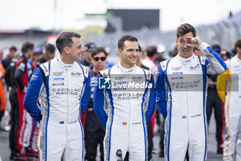 2024-06-11 - 02 BAMBER Earl (nzl), LYNN Alex (gbr), PALOU Alex (spa), Cadillac Racing, Cadillac V-Series.R #02, Hypercar, FIA WEC, portrait during the 2024 24 Hours of Le Mans, 4th round of the 2024 FIA World Endurance Championship, on the Circuit des 24 Heures du Mans, on June 11, 2024 in Le Mans, France - 24 HEURES DU MANS 2024 - TUESDAY - ENDURANCE - MOTORS