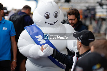 2024-06-11 - Bibendum, Bonhomme Michelin, portrait, during the 2024 24 Hours of Le Mans, 4th round of the 2024 FIA World Endurance Championship, on the Circuit des 24 Heures du Mans, on June 11, 2024 in Le Mans, France - 24 HEURES DU MANS 2024 - TUESDAY - ENDURANCE - MOTORS