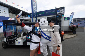 2024-06-11 - Bibendum, Bonhomme Michelin, portrait, during the 2024 24 Hours of Le Mans, 4th round of the 2024 FIA World Endurance Championship, on the Circuit des 24 Heures du Mans, on June 11, 2024 in Le Mans, France - 24 HEURES DU MANS 2024 - TUESDAY - ENDURANCE - MOTORS