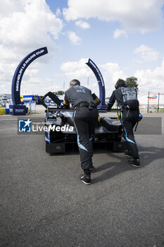 2024-06-12 - 87 SWEETNAM James (are), CLOSMENIL Adrien (fra), Cool Racing, Ligier JS P320 - Nissan, LMP3, #87, action during the Road to Le Mans 2024, 3rd round of the 2024 Michelin Le Mans Cup, on the Circuit des 24 Heures du Mans, from June 12 to 15, 2024 in Le Mans, France - AUTO - ROAD TO LE MANS 2024 - ENDURANCE - MOTORS