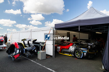 2024-06-12 - 80 FORGIONE Gino-Generoso (swi), RUGOLO Michele (ita), AF Corse, Ferrari 296 GT3, GT3, #80, box during the Road to Le Mans 2024, 3rd round of the 2024 Michelin Le Mans Cup, on the Circuit des 24 Heures du Mans, from June 12 to 15, 2024 in Le Mans, France - AUTO - ROAD TO LE MANS 2024 - ENDURANCE - MOTORS