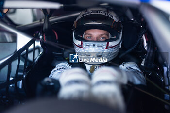 2024-06-12 - BARTONE Anthony (usa), Getspeed, Mercedes AMG GT3 Evo, GT3, #14, portrait during the Road to Le Mans 2024, 3rd round of the 2024 Michelin Le Mans Cup, on the Circuit des 24 Heures du Mans, from June 12 to 15, 2024 in Le Mans, France - AUTO - ROAD TO LE MANS 2024 - ENDURANCE - MOTORS