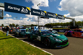 2024-06-12 - 91 BOVET Claude (gbr), McDONALD David (gbr), Blackthorn, Aston Martin Vantage GT3 Evo, GT3, #91, during the Road to Le Mans 2024, 3rd round of the 2024 Michelin Le Mans Cup, on the Circuit des 24 Heures du Mans, from June 12 to 15, 2024 in Le Mans, France - AUTO - ROAD TO LE MANS 2024 - ENDURANCE - MOTORS