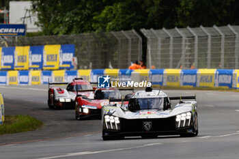 2024-06-12 - 93 VERGNE Jean-Eric (fra), JENSEN Mikkel (dnk), MULLER Nico (swi), Peugeot TotalEnergies, Peugeot 9x8 #93, Hypercar, FIA WEC, action during the 2024 24 Hours of Le Mans, 4th round of the 2024 FIA World Endurance Championship, on the Circuit des 24 Heures du Mans, on June 12, 2024 in Le Mans, France - 24 HEURES DU MANS 2024 - WEDNESDAY - ENDURANCE - MOTORS