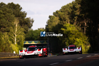 2024-06-12 - 05 CAMPBELL Matt (aus), CHRISTENSEN Michael (dnk), MAKOWIECKI Frédéric (fra), Porsche Penske Motorsport, Porsche 963 #05, Hypercar, FIA WEC, 04 JAMINET Mathieu (fra), NASR Felipe (bra), TANDY Nick (gbr), Porsche Penske Motorsport, Porsche 963 #04, Hypercar, action during the 2024 24 Hours of Le Mans, 4th round of the 2024 FIA World Endurance Championship, on the Circuit des 24 Heures du Mans, on June 12, 2024 in Le Mans, France - 24 HEURES DU MANS 2024 - WEDNESDAY - ENDURANCE - MOTORS