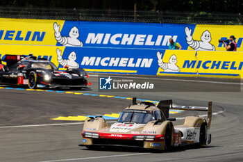 2024-06-12 - 12 STEVENS Will (gbr), ILOTT Callum (gbr), NATO Norman (fra), Hertz Team Jota, Porsche 963 #12, Hypercar, FIA WEC, action during the 2024 24 Hours of Le Mans, 4th round of the 2024 FIA World Endurance Championship, on the Circuit des 24 Heures du Mans, on June 12, 2024 in Le Mans, France - 24 HEURES DU MANS 2024 - WEDNESDAY - ENDURANCE - MOTORS