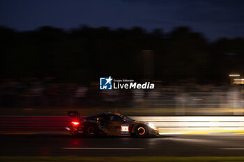 2024-06-12 - 91 LIETZ Richard (aut), SCHURING Morris (nld), SHAHIN Yasser (aus), Manthey EMA, Porsche 911 GT3 R #91, LM GT3, FIA WEC, action during the 2024 24 Hours of Le Mans, 4th round of the 2024 FIA World Endurance Championship, on the Circuit des 24 Heures du Mans, on June 12, 2024 in Le Mans, France - 24 HEURES DU MANS 2024 - WEDNESDAY - ENDURANCE - MOTORS