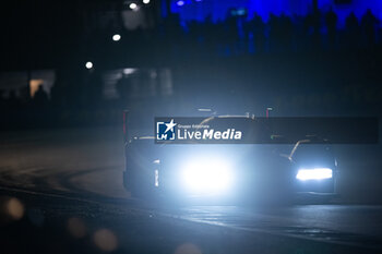 2024-06-12 - 12 STEVENS Will (gbr), ILOTT Callum (gbr), NATO Norman (fra), Hertz Team Jota, Porsche 963 #12, Hypercar, FIA WEC, action during the 2024 24 Hours of Le Mans, 4th round of the 2024 FIA World Endurance Championship, on the Circuit des 24 Heures du Mans, on June 12, 2024 in Le Mans, France - 24 HEURES DU MANS 2024 - WEDNESDAY - ENDURANCE - MOTORS