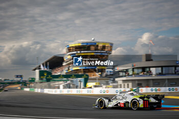 2024-06-12 - 94 VANDOORNE Stoffel (bel), DUVAL Loïc (fra), DI RESTA Paul (gbr), Peugeot TotalEnergies, Peugeot 9x8 #94, Hypercar, FIA WEC, action during the 2024 24 Hours of Le Mans, 4th round of the 2024 FIA World Endurance Championship, on the Circuit des 24 Heures du Mans, on June 12, 2024 in Le Mans, France - 24 HEURES DU MANS 2024 - WEDNESDAY - ENDURANCE - MOTORS