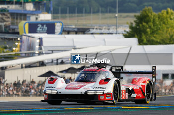 2024-06-12 - 05 CAMPBELL Matt (aus), CHRISTENSEN Michael (dnk), MAKOWIECKI Frédéric (fra), Porsche Penske Motorsport, Porsche 963 #05, Hypercar, FIA WEC, action during the 2024 24 Hours of Le Mans, 4th round of the 2024 FIA World Endurance Championship, on the Circuit des 24 Heures du Mans, on June 12, 2024 in Le Mans, France - 24 HEURES DU MANS 2024 - WEDNESDAY - ENDURANCE - MOTORS