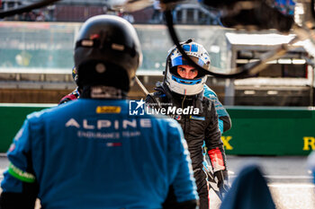 2024-06-12 - CHATIN Paul-Loup (fra), Alpine Endurance Team #35, Alpine A424, Hypercar, FIA WEC, portrait during the 2024 24 Hours of Le Mans, 4th round of the 2024 FIA World Endurance Championship, on the Circuit des 24 Heures du Mans, on June 12, 2024 in Le Mans, France - 24 HEURES DU MANS 2024 - WEDNESDAY - ENDURANCE - MOTORS