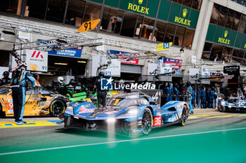 2024-06-12 - 36 VAXIVIERE Matthieu (fra), SCHUMACHER Mick (ger), LAPIERRE Nicolas (fra), Alpine Endurance Team, Alpine A424 #36, Hypercar, FIA WEC, action pitlane, during the 2024 24 Hours of Le Mans, 4th round of the 2024 FIA World Endurance Championship, on the Circuit des 24 Heures du Mans, on June 12, 2024 in Le Mans, France - 24 HEURES DU MANS 2024 - WEDNESDAY - ENDURANCE - MOTORS